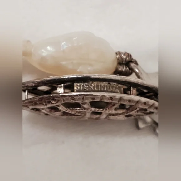 Vintage Sterling Silver and Freshwater Pearl Bracelet - Picture 8 of 10